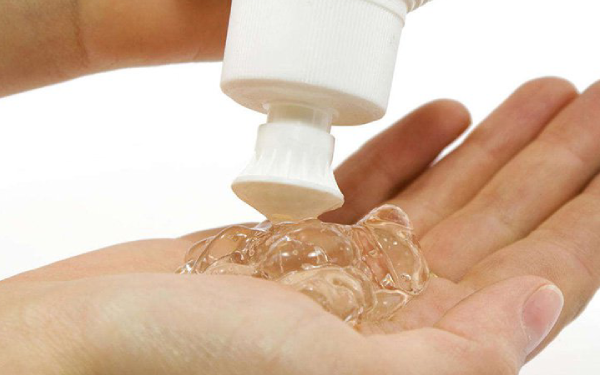 sử dụng gel bôi trơn