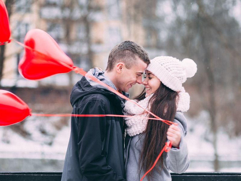 8 Dấu Hiệu Chàng Đã Nghiện Bạn Mà Mọi Cô Gái Nên Biết Chàng Quan Tâm Tới Suy Nghĩ Của Bạn