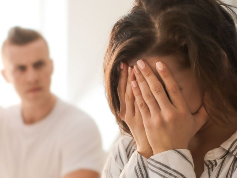 Red Flag Là Gì, Nhận Diện Sớm Để Bảo Vệ Tình Yêu Và Bản Thân Làm thế nào để nhận biết red flag trong tình yêu