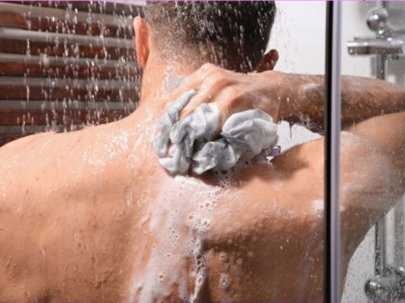 TOP 6 sữa tắm cho da nhờn nam: Không còn mụn lưng, không còn bết dính sữa tắm cho da nhờn nam