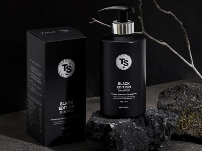 Dầu gội nam Hàn Quốc: 3 tips chọn & 5 gợi ý tạo visual cool ngầu TS Shampoo For Men Black Wood